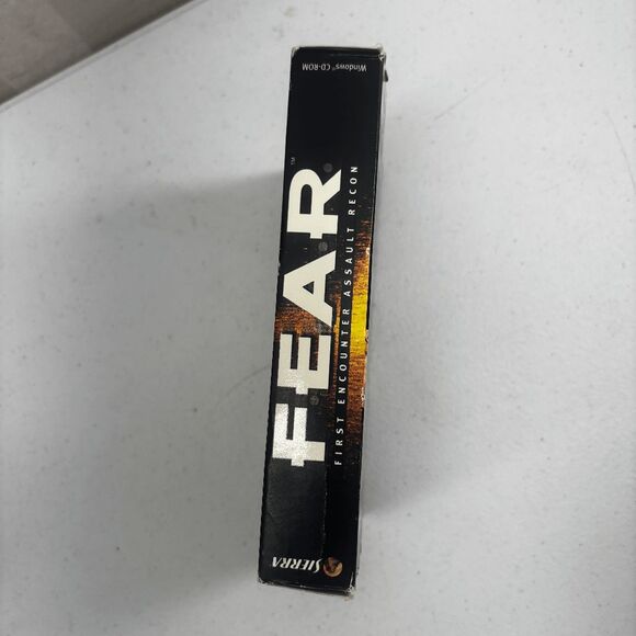 F.E.A.R.: First Encounter Assault Recon FEAR (PC, 2005) - Complete BIG BOX - Picture 8 of 9